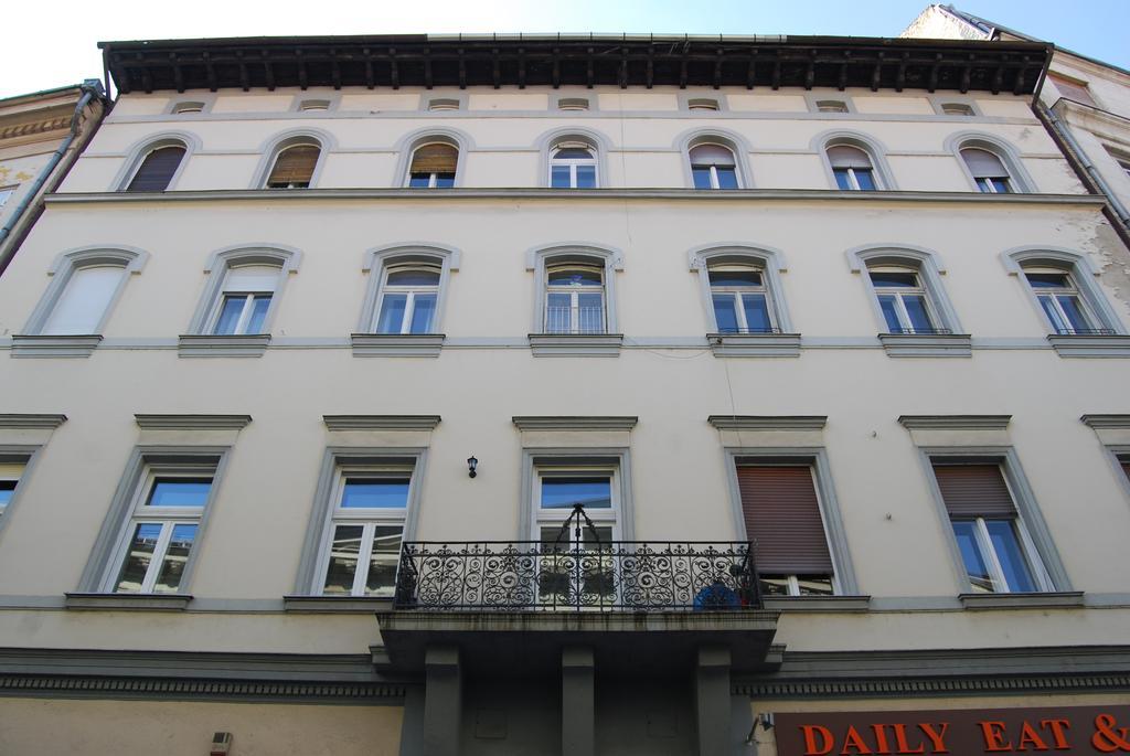 Happy Hostel Budapešť Exteriér fotografie
